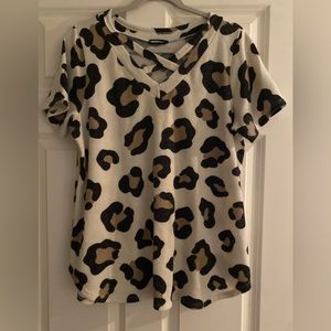Short sleeve tunic top-Animal Print